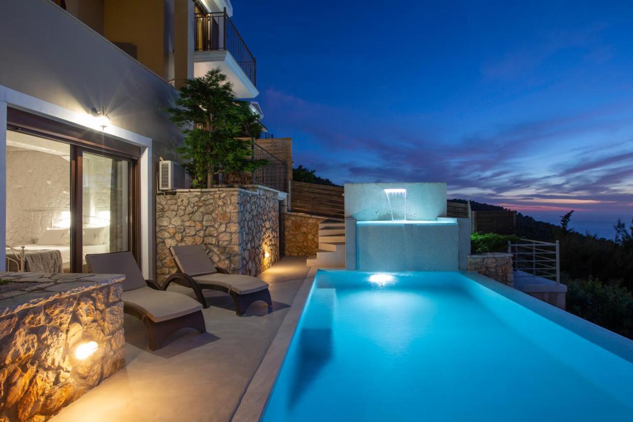 Acquaterra Villas Tsoukaladhes Exterior photo