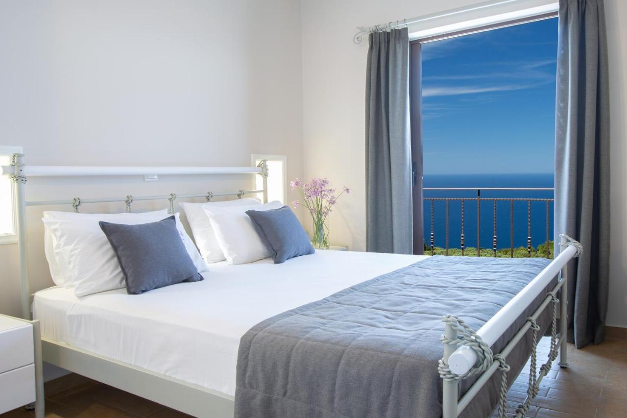Acquaterra Villas Tsoukaladhes Exterior photo