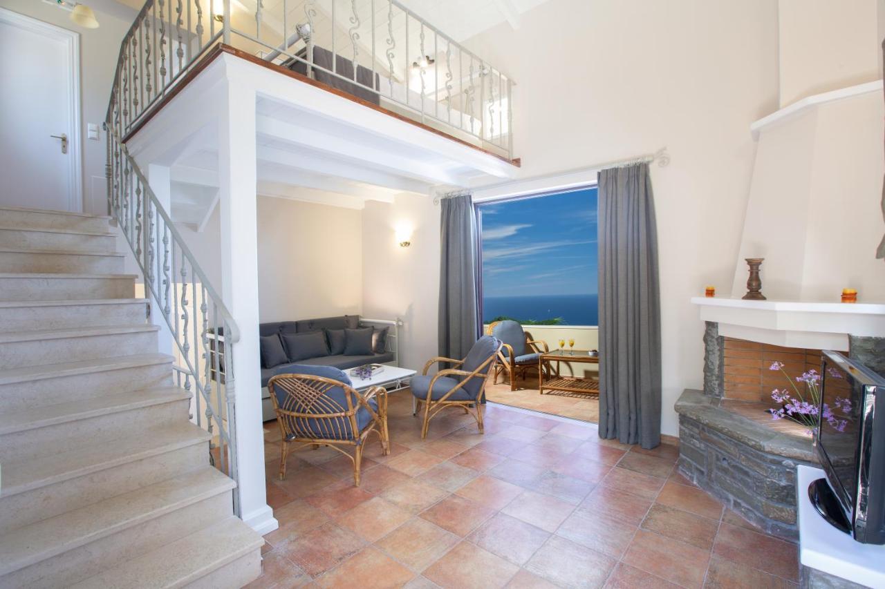 Acquaterra Villas Tsoukaladhes Exterior photo