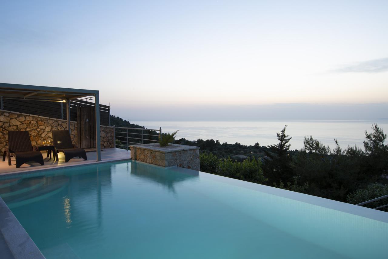 Acquaterra Villas Tsoukaladhes Exterior photo