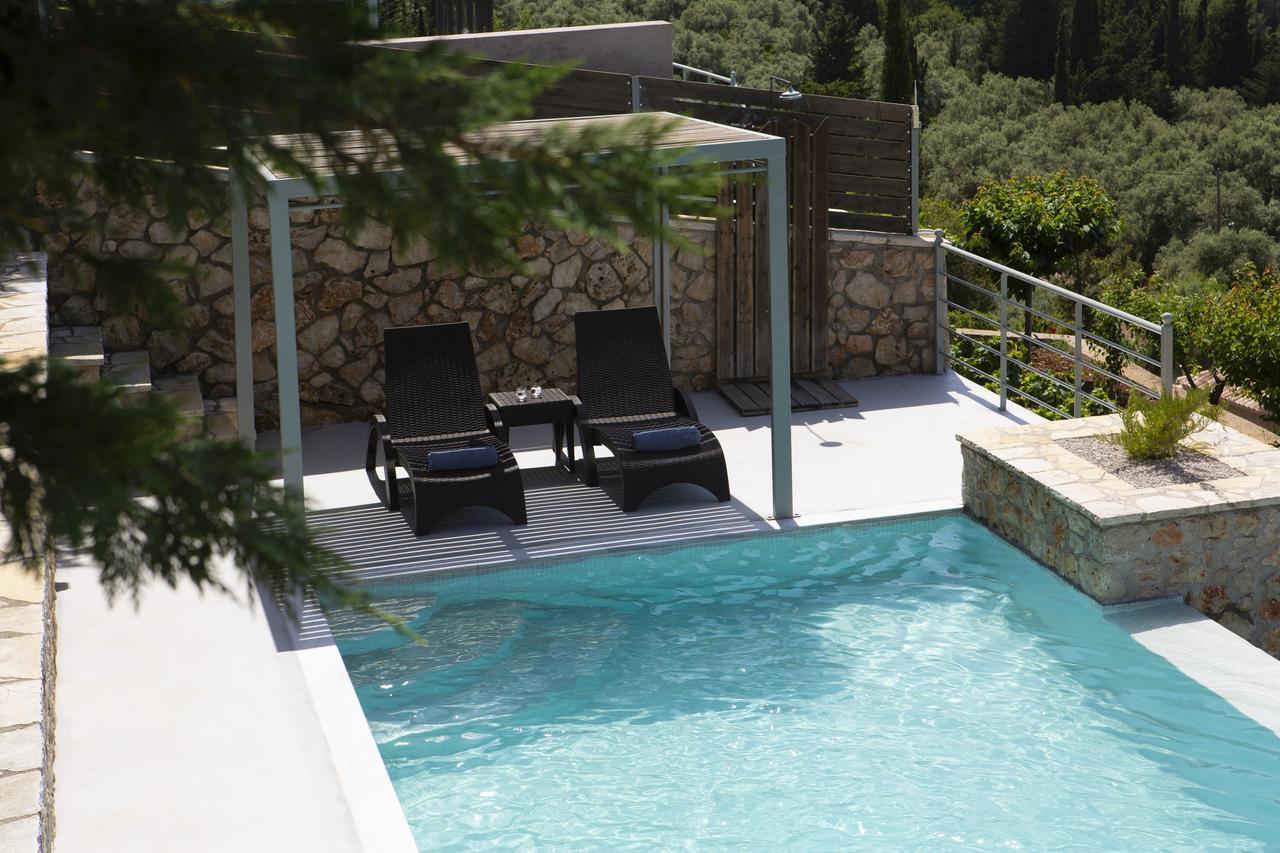 Acquaterra Villas Tsoukaladhes Exterior photo